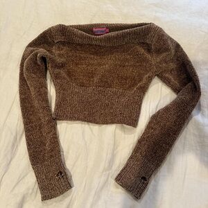 Edikted Chocolate Off-Shoulder Sweater
